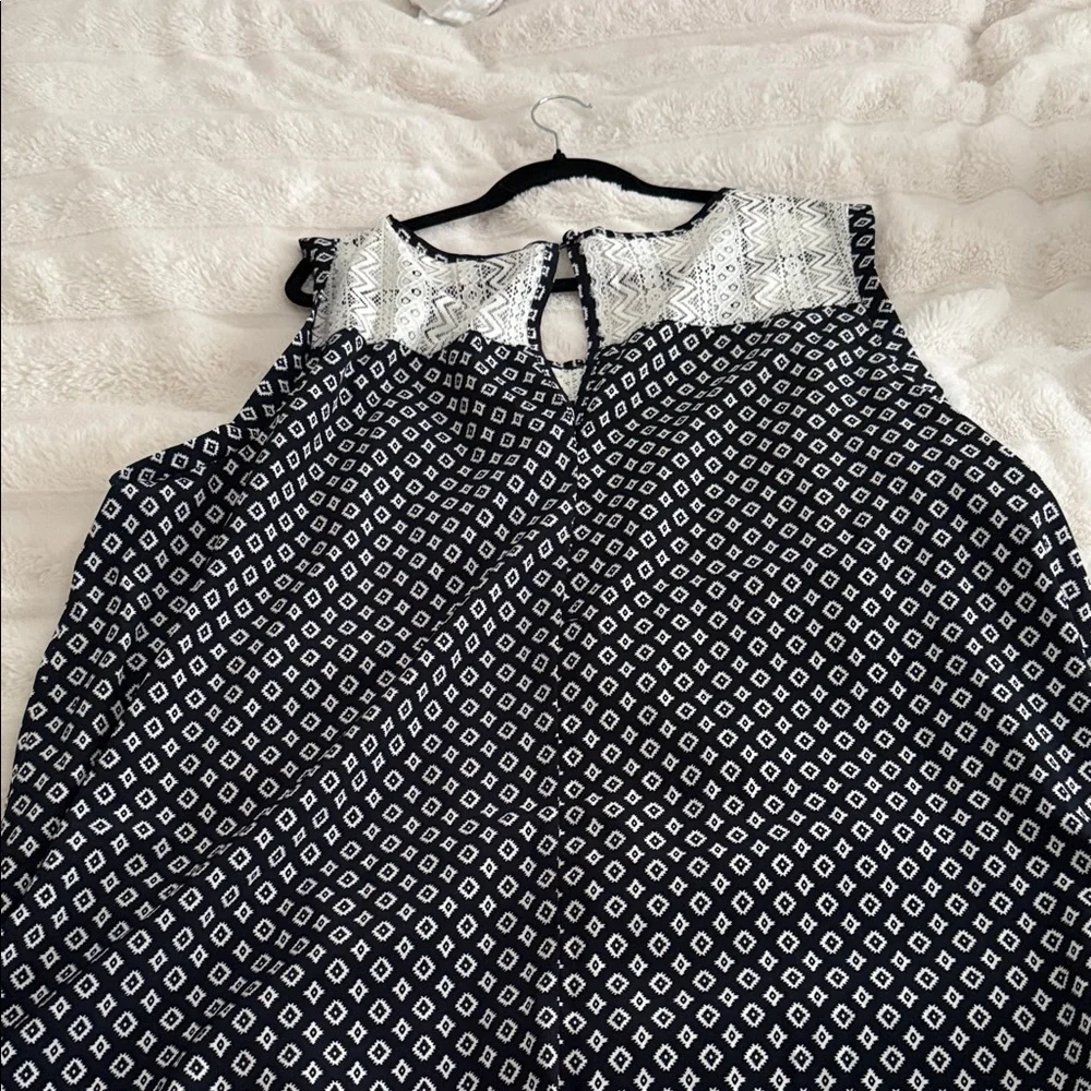 Torrid Navy and White Geometric Blouse - Picture 4 of 4